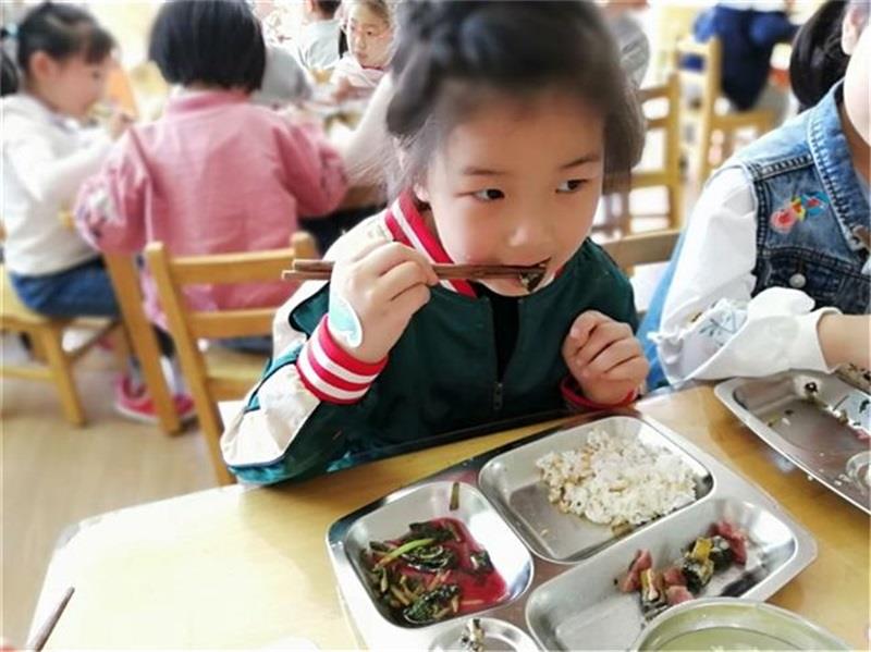 http://s.yun12.cn/lxsyyey/images/qeph45dkmpa20200606143008.jpg